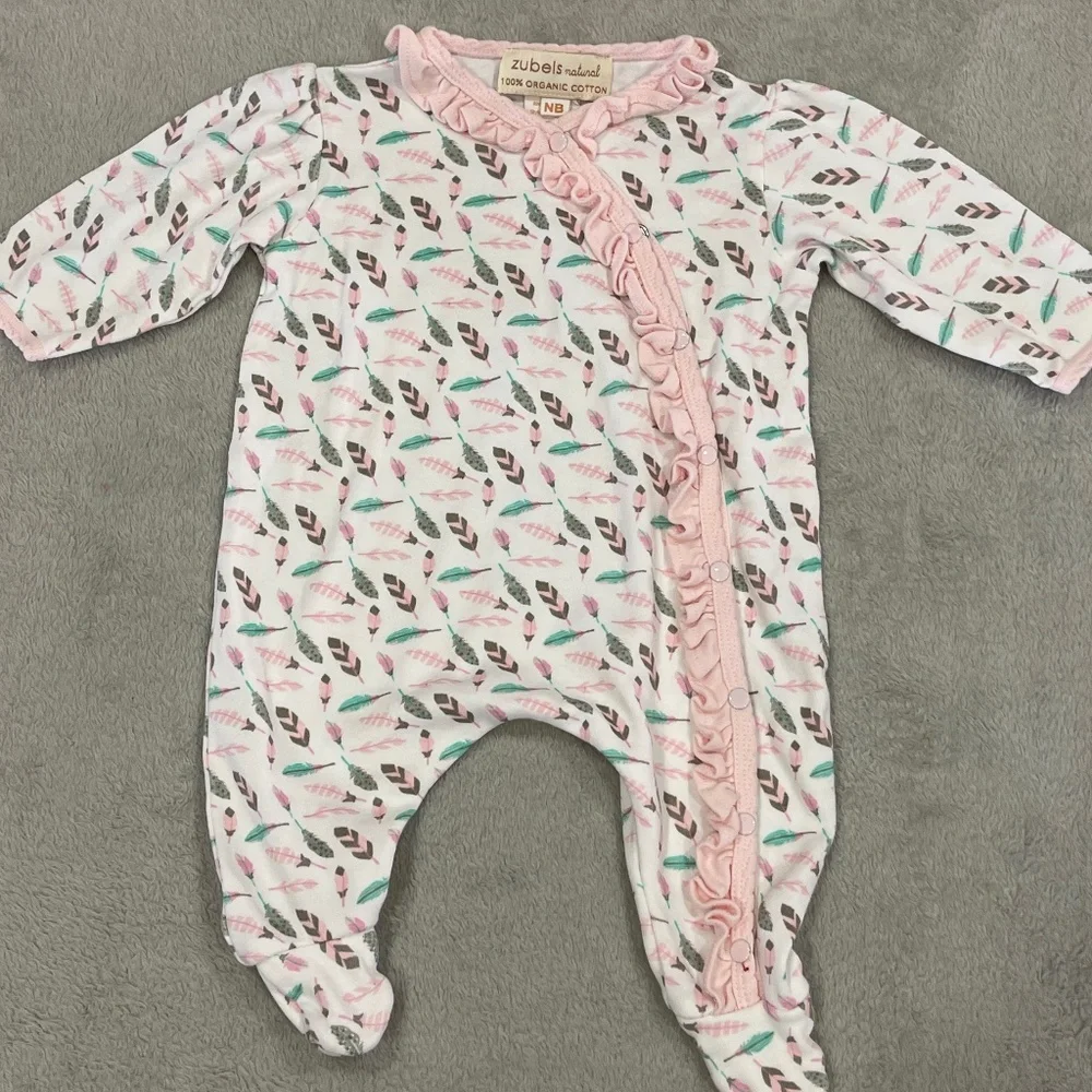 Newborn Baby Bundle Onesies, Pajamas & Hats 10+ Pieces